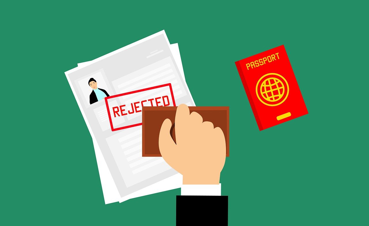 Recours contre un refus de séjour assorti ou non d’une obligation de quitter le territoire français (OQTF)
